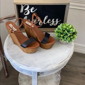 Steve Madden Black Leather w/ Cognac Strap Wedges